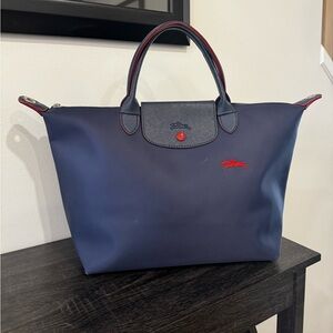 (READ ITEM DESCRIPTION) Longchamp Le Pliage Club Small Top-Handle in navy w/ red
